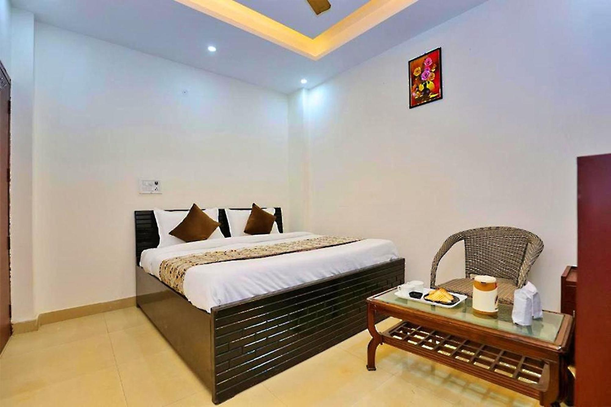 Hotel Sunlight Inn New Delhi Exterior photo